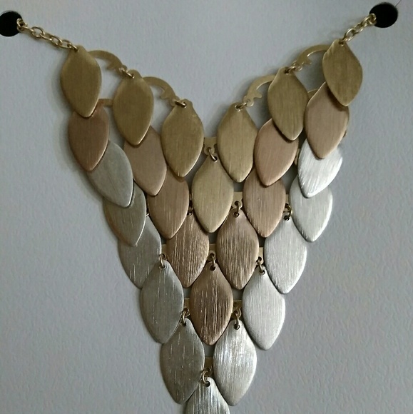 Jewelry - Necklace
